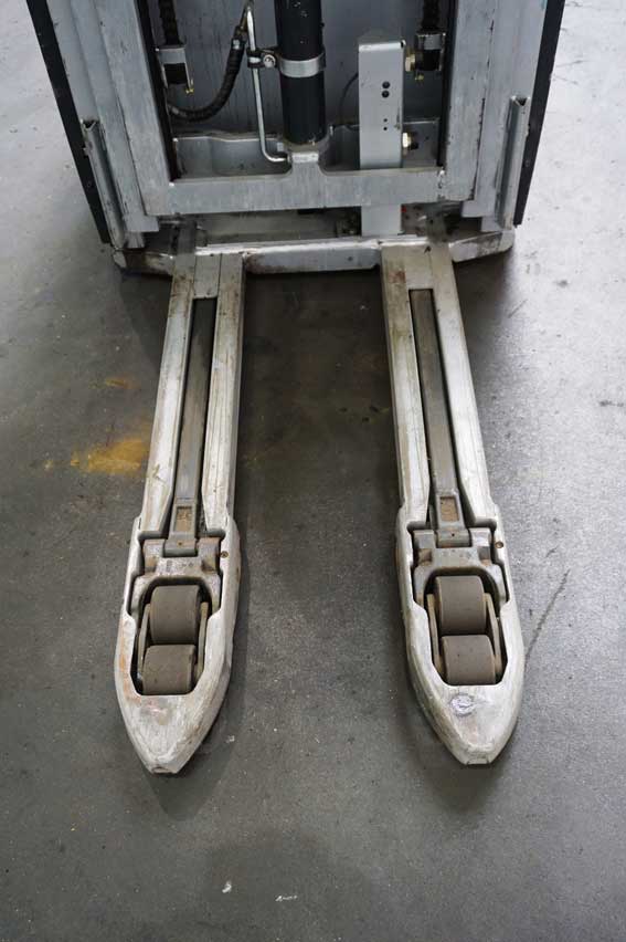 Штабелер Still EXV-SF 14i 2018_22