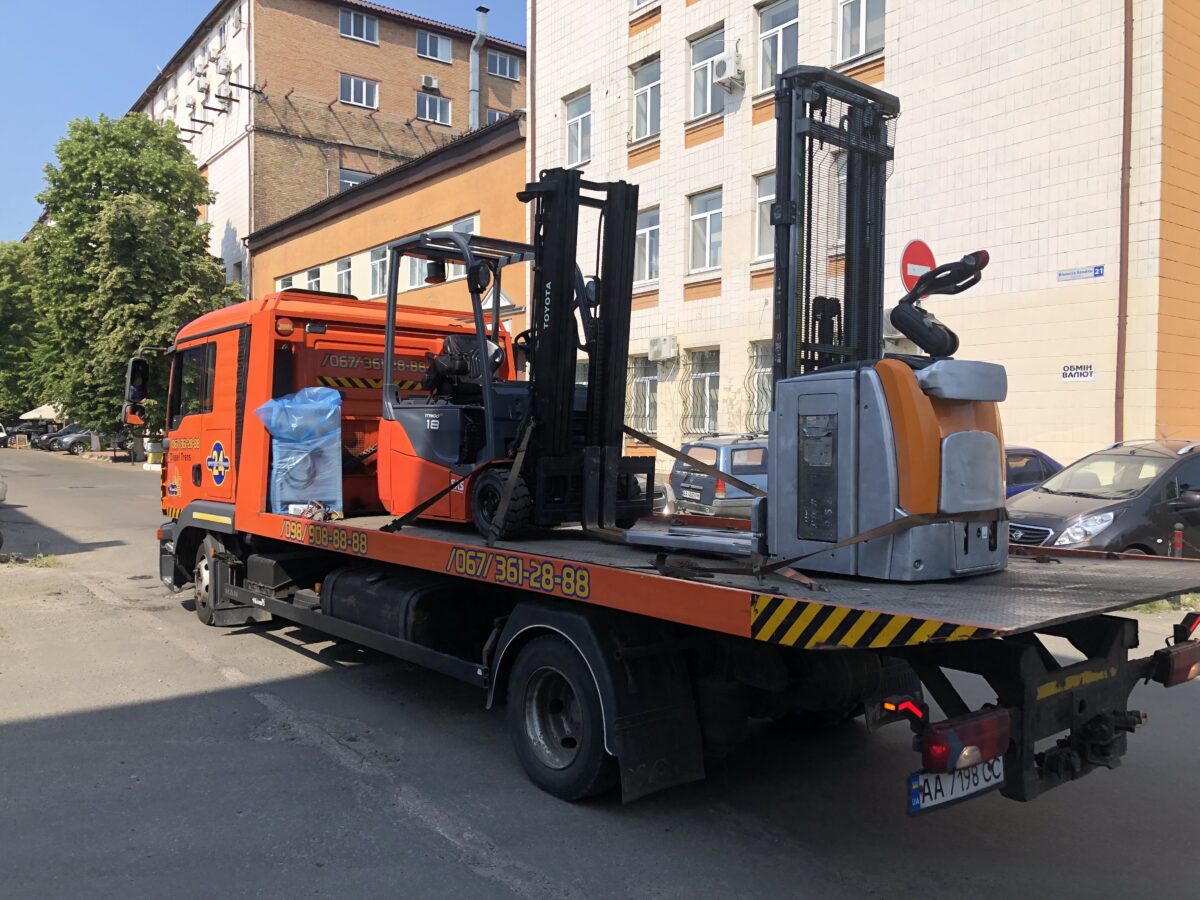 Технічна стаття: Вибір транспортного засобу для транспортування вилочних автонавантажувачів Технічна стаття: Вибір транспортного засобу для транспортування вилочних автонавантажувачів