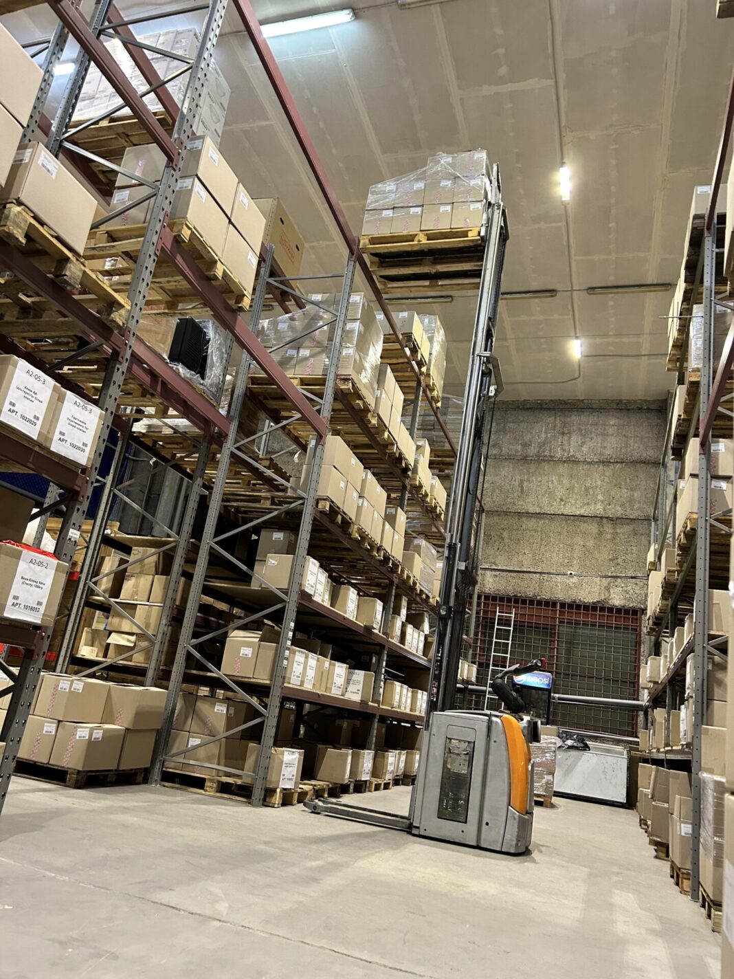 Ефективне Використання Поводкових Штабелерів Still: Поради та Техніки