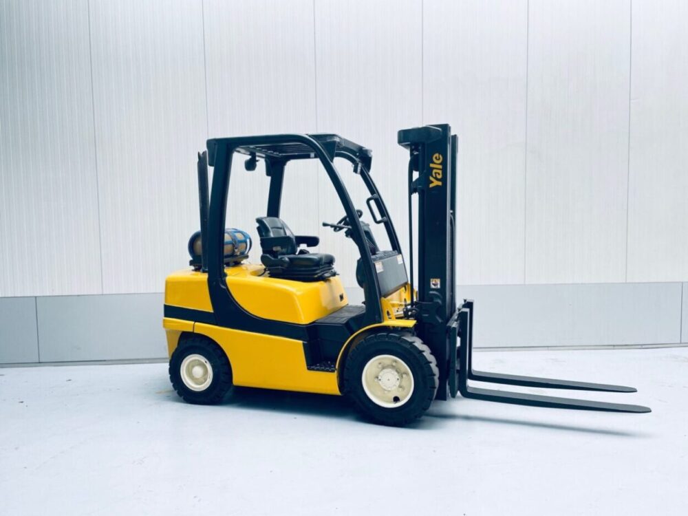 Газовий навантажувач Yale GLP30VX