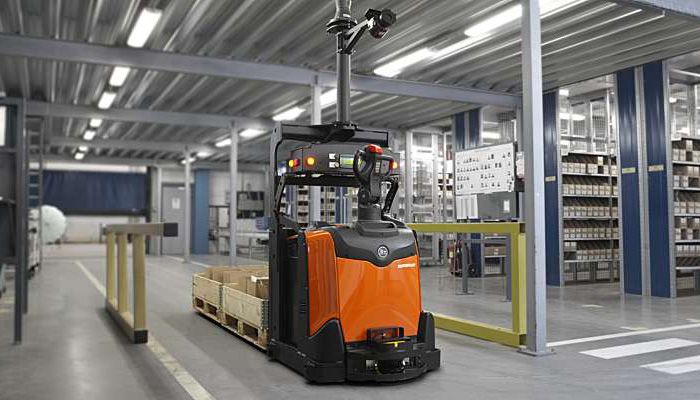 Автоматизація складу: чи варто інвестувати у роботизовані штабелери?