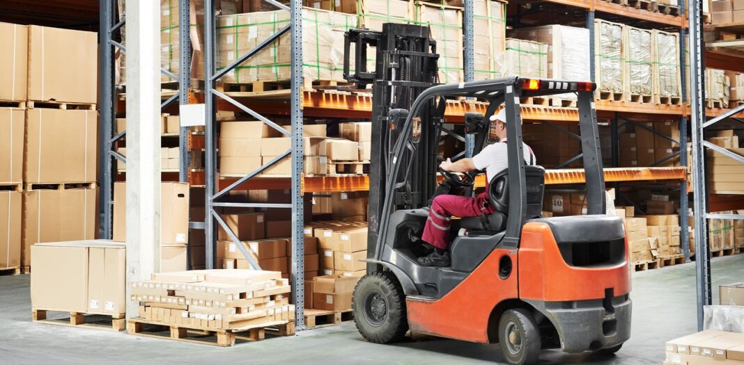 Обслуговування техніки: чому плановий сервіс — це не витрати, а інвестиції у стабільність складу