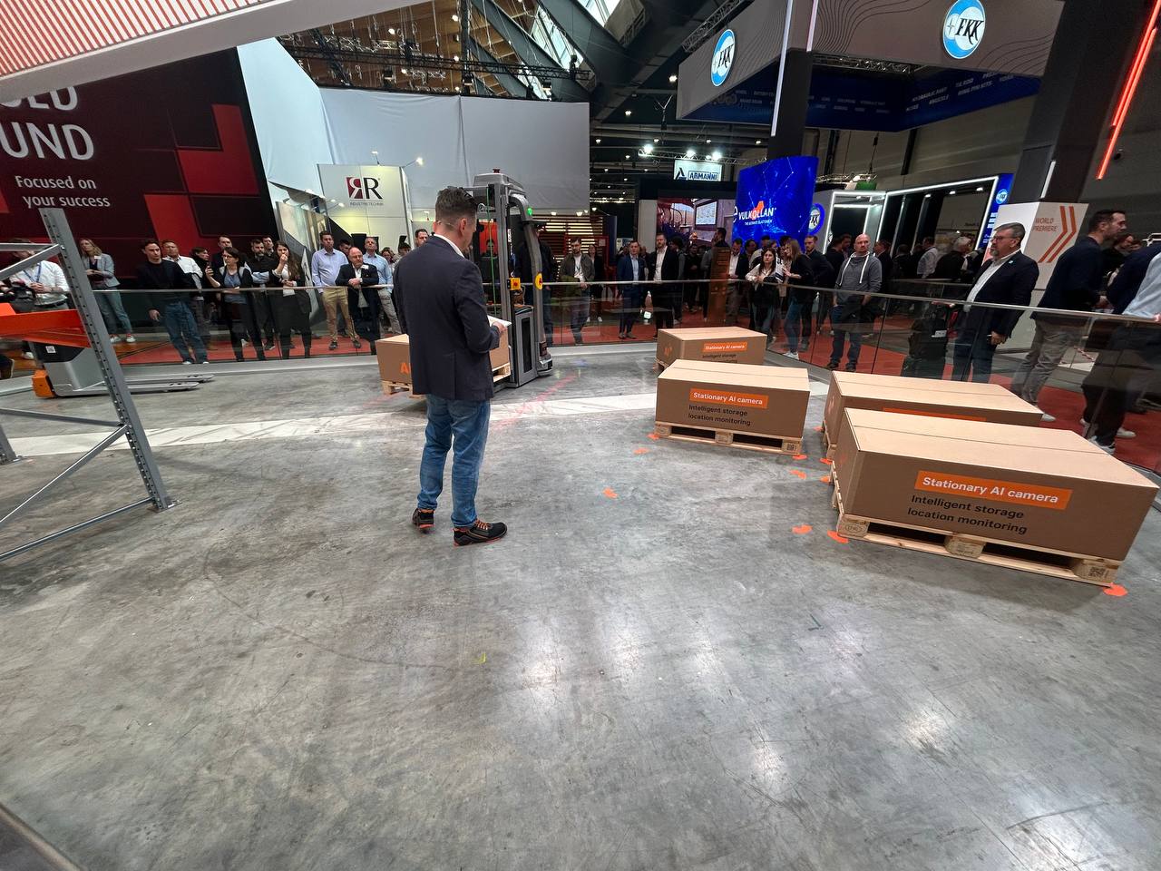 Висновки з LogiMAT 2026: куди рухається ринок складської техніки