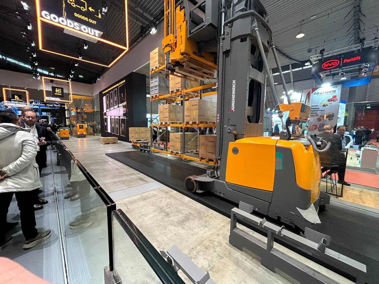 Висновки з LogiMAT 2026: куди рухається ринок складської техніки