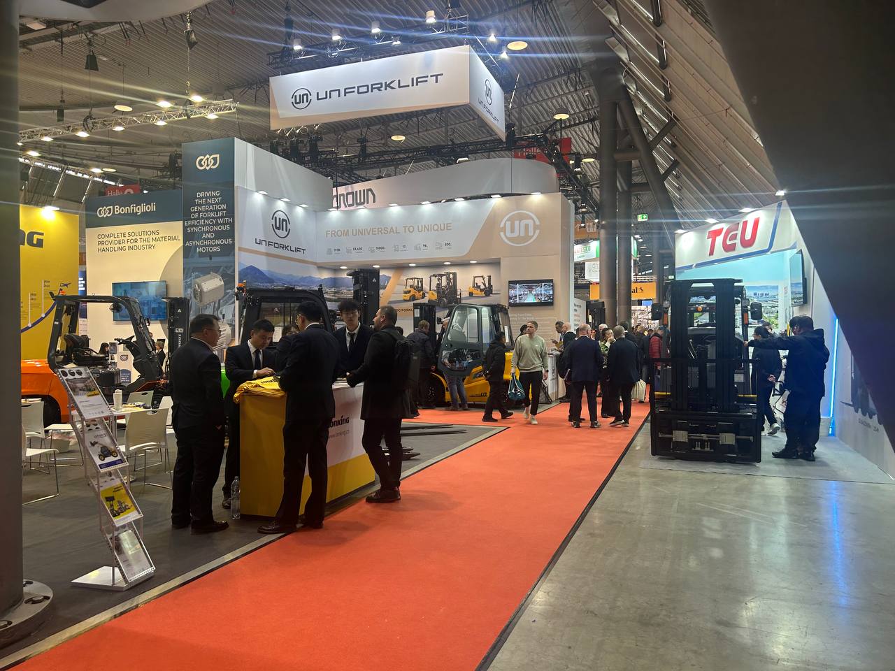 Висновки з LogiMAT 2026: куди рухається ринок складської техніки